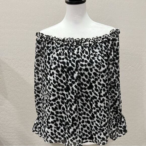 Animal Print Ruffle On Off Shoulder Elastic Trim Blouse Black White Petite L NWT - Picture 4 of 13